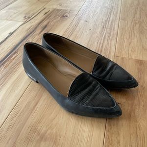 Everlane The Modern Point in Black Sz 8